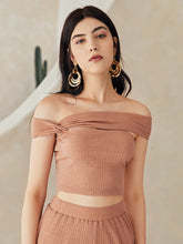 Load image into Gallery viewer, Woman wearing off shoulder pink top